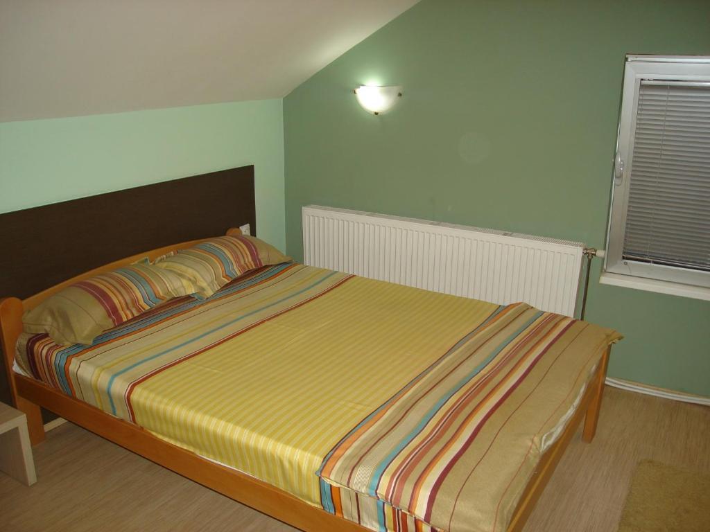 Linda Bed And Breakfast Nis Ngoại thất bức ảnh